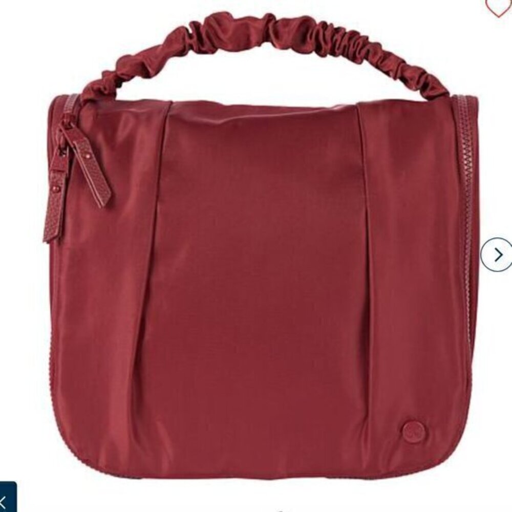 Samantha Brown To Go Rouched Handle Cosmetic Case BURGUNDY nwt